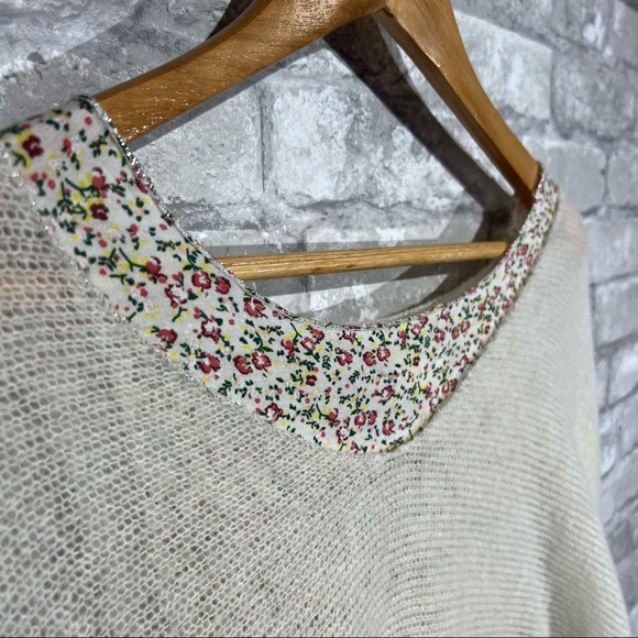 Women's Medium Oversized Layered Sweater Set. Loose Knit w Floral Tank Included - Picture 3 of 4